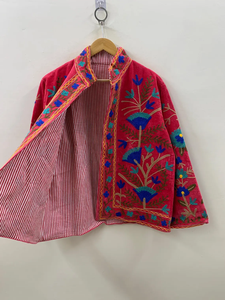 Chaqueta de invierno Suzani de terciopelo de estilo étnico | Chaqueta corta bordada | Abrigo de Festival | Ropa de abrigo floral uzbeka Duster - Product Image 3