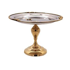 Soporte clásico decorativo de metal para pasteles, para exhibir postres de panadería, con pedestal elegante y diseño de plato redondo. - Product Image 3