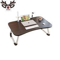 Table d'appoint pliable réglable en hauteur Global Orbit GO-05 avec porte-gobelet, ventilateurs USB et surface MDF lumineuse pour utilisation au lit