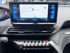 Peugeot 5008 2024 Usado con Título Limpio - Product Image 3