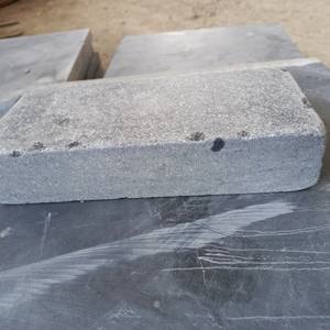 Pierre de pavage extérieure haut de gamme en pierre bleue et pierre calcaire naturelle, durable et polie, pour façades de bâtiments commerciaux de prestige - Product Image 6