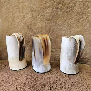 Taza de Cuerno de Búfalo Hecha a Mano, Forma Natural, Pulida, Duradera, Artículo Coleccionable, Decoración Rústica para el Hogar - Product Image 1
