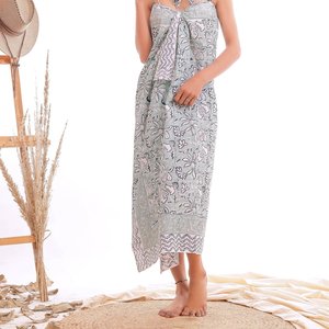 Best Selling 1-Piece Set Soft Cotton <b>Scarves</b> with Lady Design Solid Animal Floral Pattern Custom Logo Sarong - Product Image 4