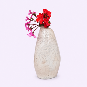 Vase en céramique en forme de bourgeon, petite taille - Product Image 1
