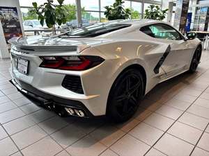 Chevrolet Corvette Stingray 2LT Coupé d'occasion 2026 - Product Image 2