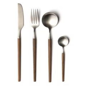 Ensemble de couverts minimalistes avec manches en bois, couverts en acier inoxydable, compatibles lave-vaisselle, vaisselle de mariage - Product Image 2