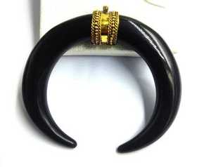 จี้เขาวัวธรรมชาติ พร้อมฝาครอบสีทอง ขัดเงา รูปทรงโค้ง สีดำ - Product Image 3