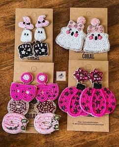 Pendientes colgantes llamativos de Halloween con diseño de sombrero de bruja de calabaza con cuentas, cómodos y llamativos, para mujeres y niñas, ideales para regalo. - Product Image 3