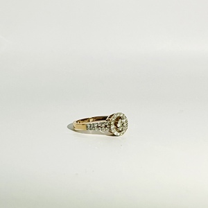 Anillo de Compromiso con 46 Diamantes Naturales de Corte Brillante Redondo, Color Blanco H, Oro Amarillo de 9K para Mujer, Lujoso - Product Image 2