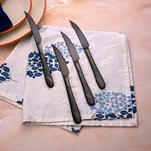 Ensemble de couteaux de cuisine de luxe Nightfall (4 pièces) en acier inoxydable, design moderne, logo de luxe, acier Damas gravé au laser 3Cr13 pour mariage - Product Image 1