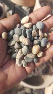 Piedras naturales y piedras de molienda utilizadas para molinos de bolas, piedras de mármol pulidas pequeñas de color blanco nieve para decoración del hogar. - Product Image 6