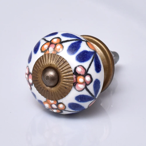 Tiradores de cerámica de primera calidad hechos a mano para puerta de armario, manijas de cerámica de alta calidad con diseño de flor pequeña para vestidor, precio barato - Product Image 3