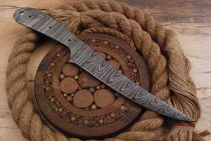 Lame de couteau à fileter en acier Damas artisanal PAK ENTERPRISES, profil mince courbé, lame pleine en acier à motifs - Product Image 2