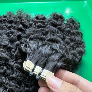 ราคาขายส่ง คุณภาพสูง ผมแท้ธรรมชาติ 100% แบบเทป  ผมหยิกแบบ Kinky Curly ต่อผมแบบเทป ผมแท้เวียดนาม - Product Image 1