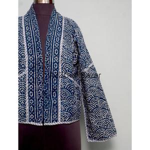 Chaqueta Acolchada 100% Algodón Puro, Ecológica y Transpirable, Diseño Floral Vintage para Mujeres y Niñas - Product Image 3