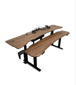 Escritorio Moderno de Madera de Nogal, Ajustable en Altura, con Soporte para Dos Monitores, para Oficina en Casa - Product Image 1
