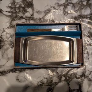Mantequillera de Acero de Grado Alimenticio con Asa Antideslizante, Caja de Mantequilla de Metal Roja Resistente a los Golpes con Bandeja, Soporte para Mantequilla para Restaurante - Product Image 6