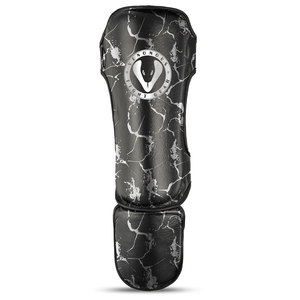 สนับแข้งหนังสีดำ Venomous Black Thunder สำหรับ MMA มวยไทย คิกบ็อกซิ่ง ฝึกซ้อม - อุปกรณ์ป้องกันระดับมืออาชีพ ปรับขนาดได้ - Product Image 3