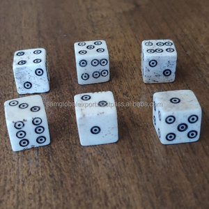 ลูกเต๋าทำมือจากกระดูกแท้ สไตล์วินเทจ งานฝีมือธรรมชาติ สำหรับเกมบนโต๊ะ รูปทรงสี่เหลี่ยม สัมผัสเหมือนจริง ของสะสมงานศิลปะ  รับผลิตตามสั่งขายส่ง - Product Image 6