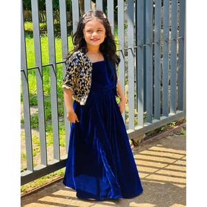 LEHENGA CHOLI pour bébé fille avec veste en viscose, soie et coton bleu, travail de broderie en velours attrayant - Product Image 4