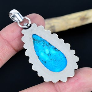 Colgante de Turquesa Hecho a Mano: Joyería de Plata de Ley 925 Hecha a Mano - Product Image 3