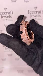 Boîtier de montre personnalisé en moissanite et diamant, modification de montre haut de gamme - Product Image 2