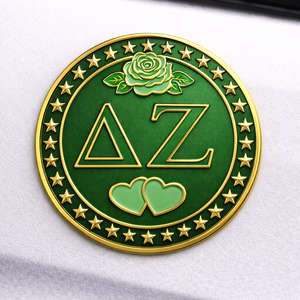 Emblèmes de voiture personnalisés en métal émaillé souple pour les clubs universitaires, les équipes scolaires et les cadeaux de sororités. - Product Image 4