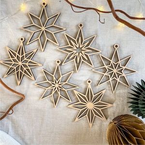 Ornement de Noël personnalisé en bois en forme de flocon de neige ou d'étoile, pendentif suspendu en bois découpé au laser, décoration de fête, fournisseur en gros - Product Image 1