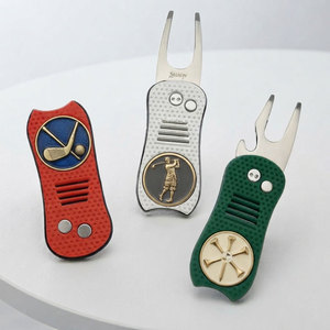Herramienta para Reparar Césped Tipo Navaja con Acabado de Acero Inoxidable |   Horquilla de Golf de Aleación de Zinc Electrochapada |   Accesorios de Golf Metálicos Personalizados al por Mayor - Product Image 1