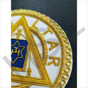 Insignia Masónica Bordada con Lingotes de Oro Personalizados, Emblema de Regalia Masónica Hecho a Mano - Product Image 3