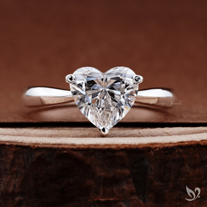 Anillo solitario de diamante cultivado en laboratorio de 2 quilates con forma de corazón, engaste de tallo pellizcado en oro blanco de 10K, anillo de compromiso romántico. - Product Image 1