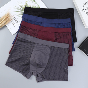 Shorts de performance pour hommes, couleur unie, poches sécurisées, tissu en toile respirant, séchage rapide, coupe flexible, fermeture à cordon, pour la salle de sport et les activités de plein air - Product Image 6
