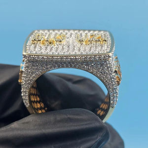 Anillo de Cóctel con Diamante Moissanite VVS Premium, Corte Brillante, Engaste de Garras, Plata de Ley 925, Certificado IGI, Fabricante Personalizado - Product Image 4