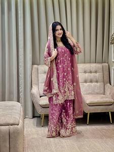 Ensemble Kurti Plazzo pour femmes, tenue traditionnelle tendance, idéal pour les mariages, les occasions festives, les soirées et un look élégant - Product Image 3