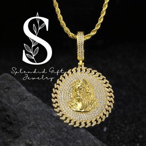 Splendid Gift - Pendentif Hip-Hop Personnalisé de Haute Qualité en Argent 925, entièrement serti de Moissanite, Collier Pendentif Jésus - Product Image 1