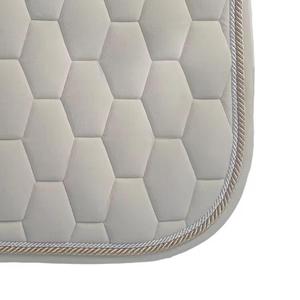 Tapis de selle en cuir équestre avec doublure en tissu, logo personnalisé, équipement d'équitation de haute qualité, respirant et à séchage rapide - Product Image 4