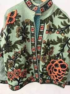 Nouvelle veste en tissu Suzani artisanal de qualité supérieure, art textile complexe, style bohème, broderie florale classique, veste matelassée pour femme, blazer d'hiver - Product Image 5