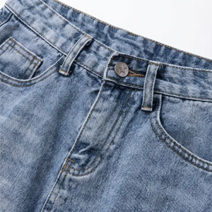 Shorts en jean délavé taille haute pour femme avec franges à pampilles, coupe asymétrique, style décontracté d'été - Product Image 4