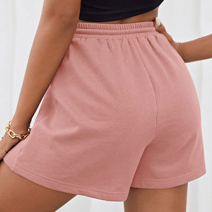 Shorts Rae de Calidad con Costuras Finas y Textura Suave, Perfectos para Uso Diario y Momentos Casuales - Product Image 3