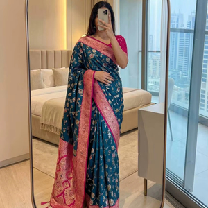 Sari en soie Banarasi réversible intemporel avec protection solaire et broderie Zari pour les occasions de mariage - Product Image 1