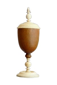 Moulin à sel et à poivre manuel en bois d'acacia Offre Spéciale - Product Image 3