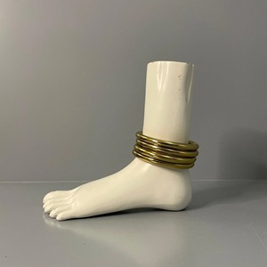 Sculpture de jambe féminine élégante, décoration artistique de table pour accessoires de photographie, séances photo de produits, mode et contenu pour les réseaux sociaux - Product Image 5