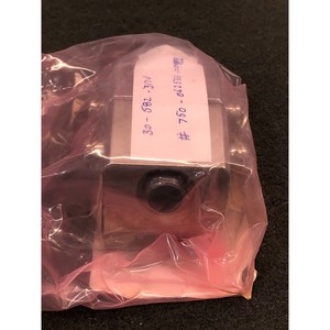 LAM 750-062533-002 CH, Pince CLP, Complète, Fermée - Équipements et Pièces Semi-conducteurs Mondiaux de Confiance - Product Image 6