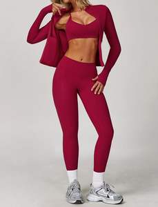 Ensemble de yoga 2 pièces pour femme, personnalisable avec logo OEM, soutien-gorge de sport et legging de haute qualité, pour la vente en ligne. - Product Image 6