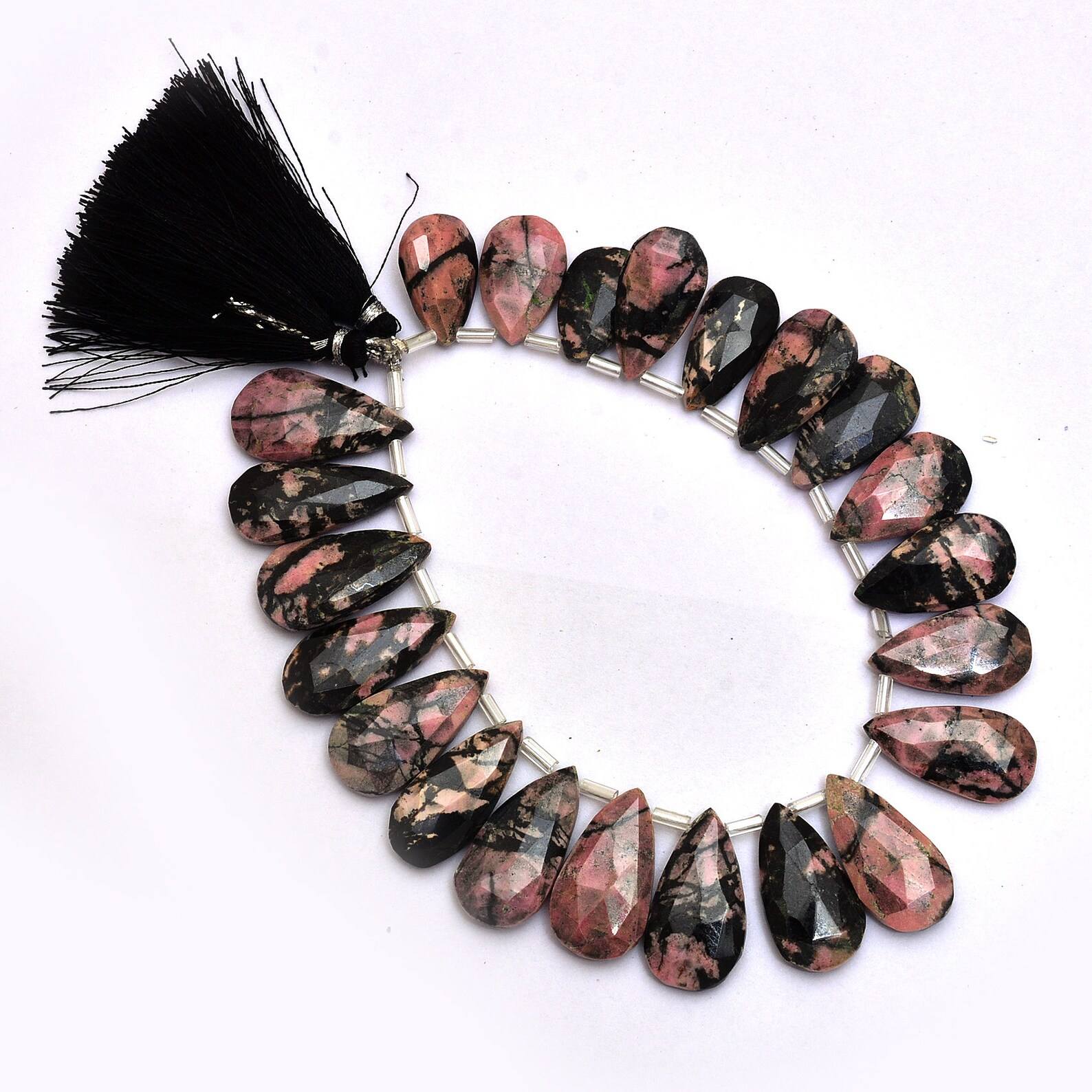 ชมพู, ดำ