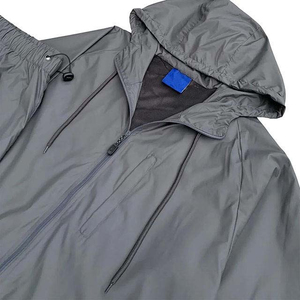 Ensemble de survêtement pour homme, couleur unie, avec veste coupe-vent à capuche et pantalon de jogging, 100% nylon, fabrication sur mesure OEM, combinaisons imperméables - Product Image 6