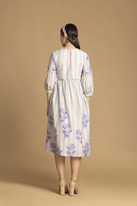 High Quality Beige Floral Printed Flared Dress Cotton Blend Dress with <b>Three</b>-Quarter Sleeves for Women for Export Selling Price - Product Image 6