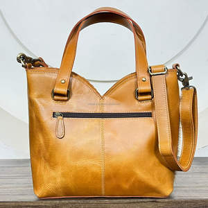 Nouveauté 2026 : Sacs fourre-tout bandoulière en cuir de vachette véritable, personnalisés en usine, avec motif floral en forme de cœur, pour femmes - Product Image 6