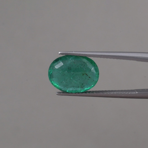 Piedra Preciosa Suelta al por Mayor, Esmeralda Natural Certificada por IGI, 4.91 Quilates, Corte Radiante, 13x10mm, Color Verde Premium con Cambio de Color con la Luz - Product Image 3