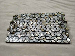 Bandeja premium con incrustaciones de nácar, hecha a mano en India por artesanos indios para espacios de vida elegantes, OBRA DE ARTE MAESTRO - Product Image 4